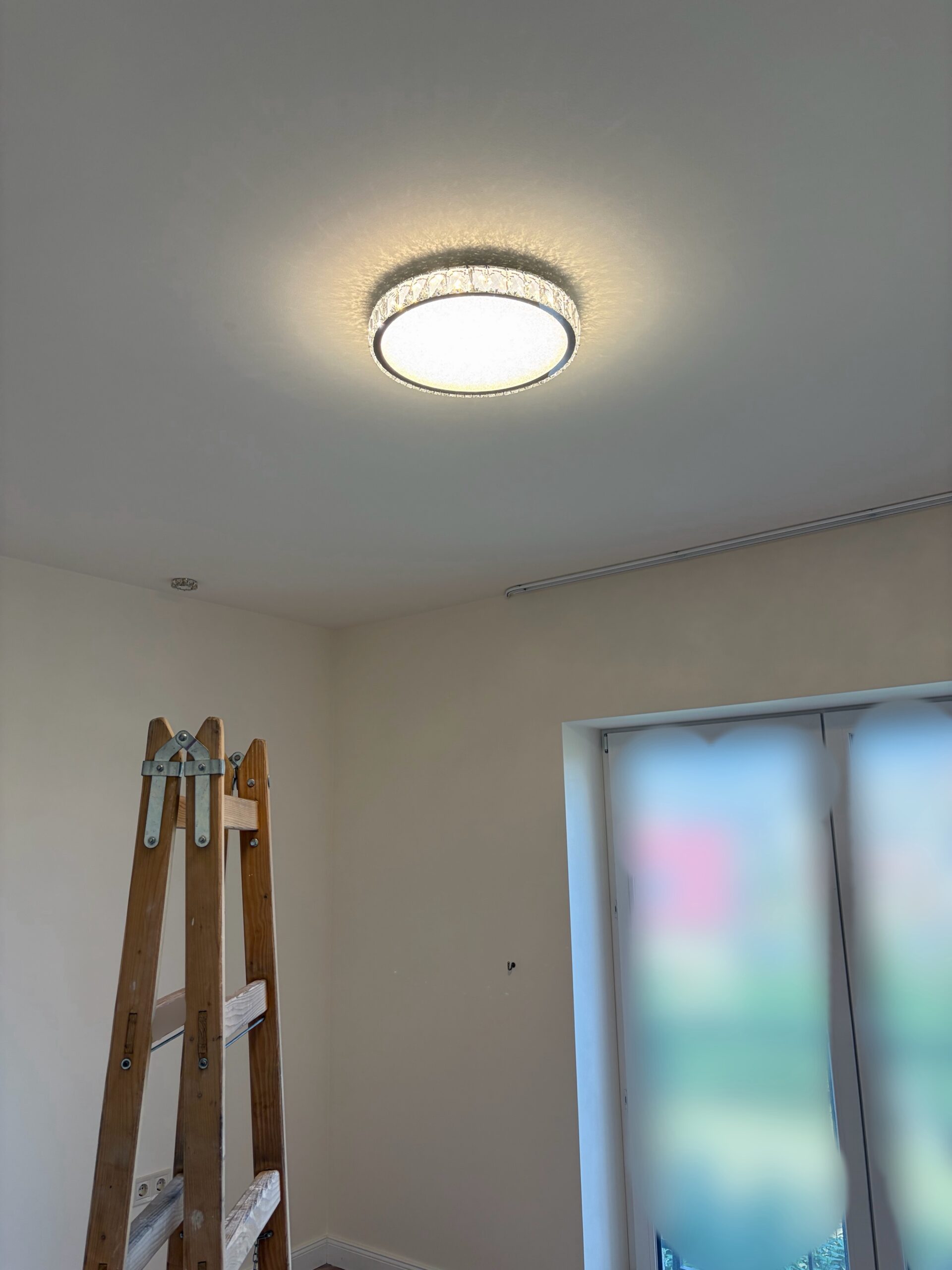 services-02 Konyhai lámpa csere